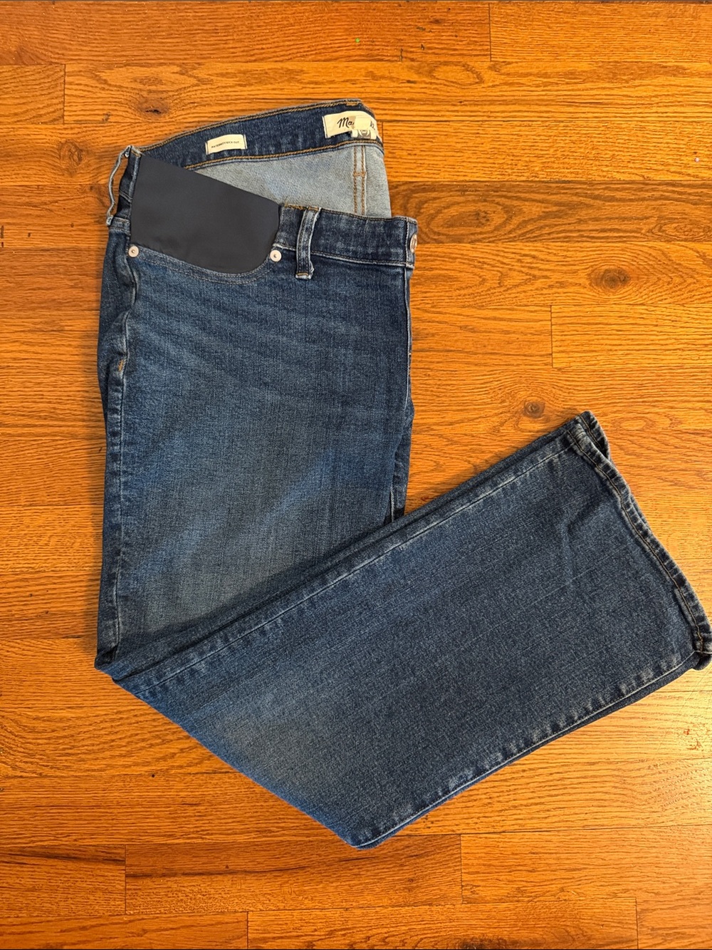 Madewell Maternity Kickout Jeans in Dark Blue